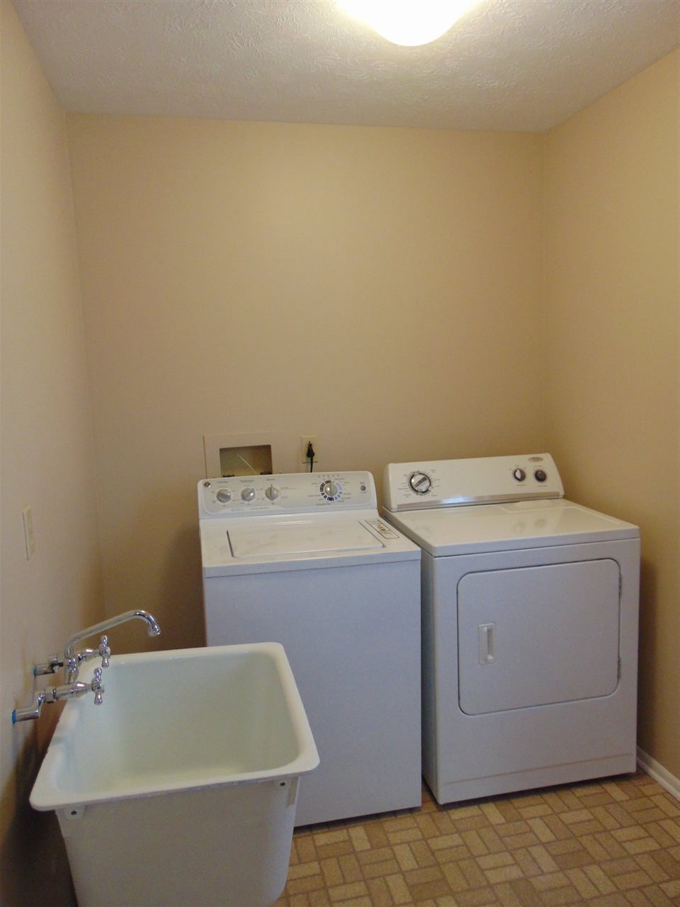 2320 Bennett Road Lafayette, IN 47909 - Photo 19 of 36 Gallery Image 19
