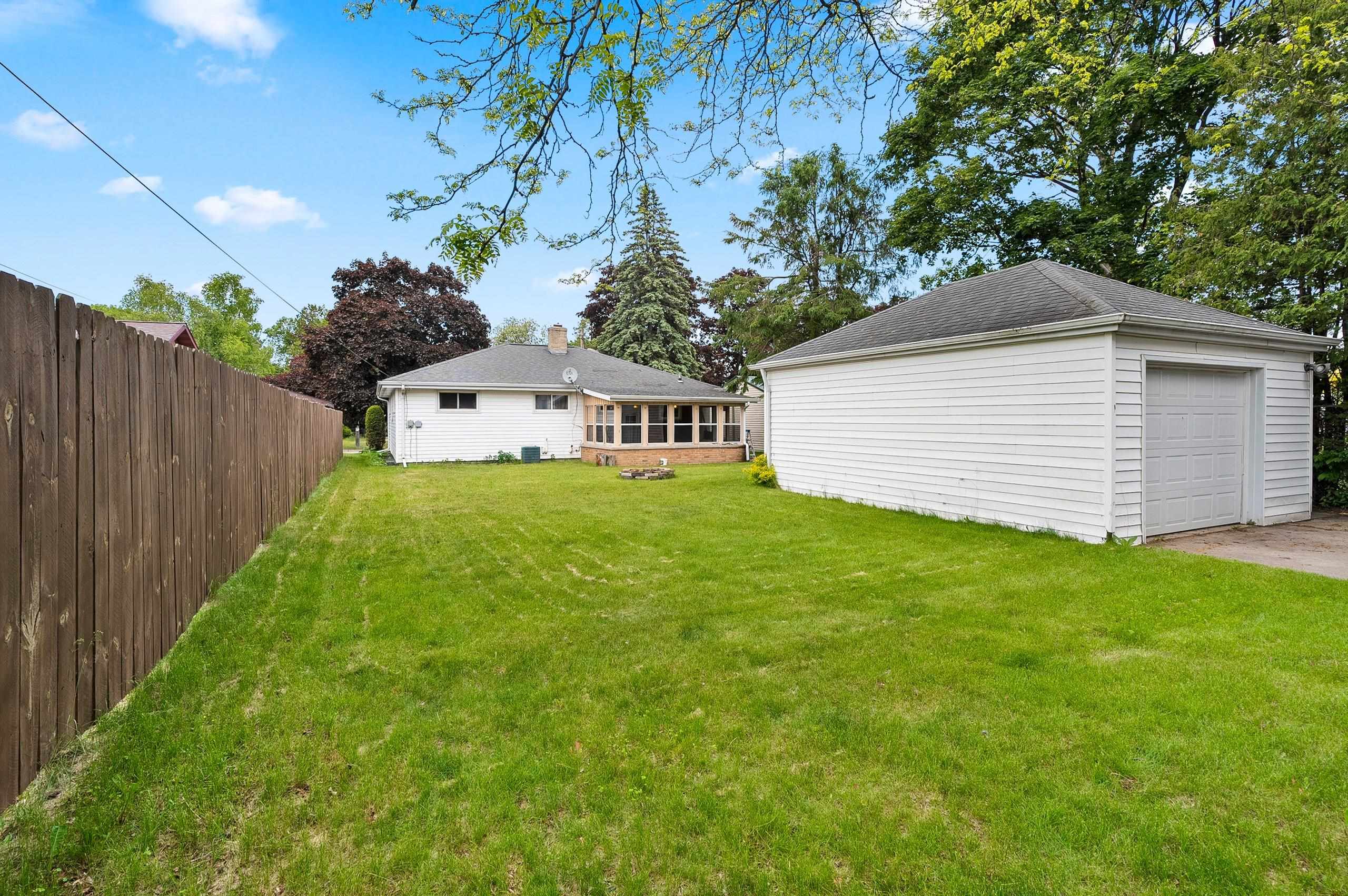 1727 30th Street Two Rivers, WI 54241 - Photo 32 of 44