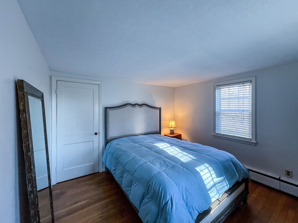 56 Rockridge Road Framingham, MA 01702 - Photo 16 of 33