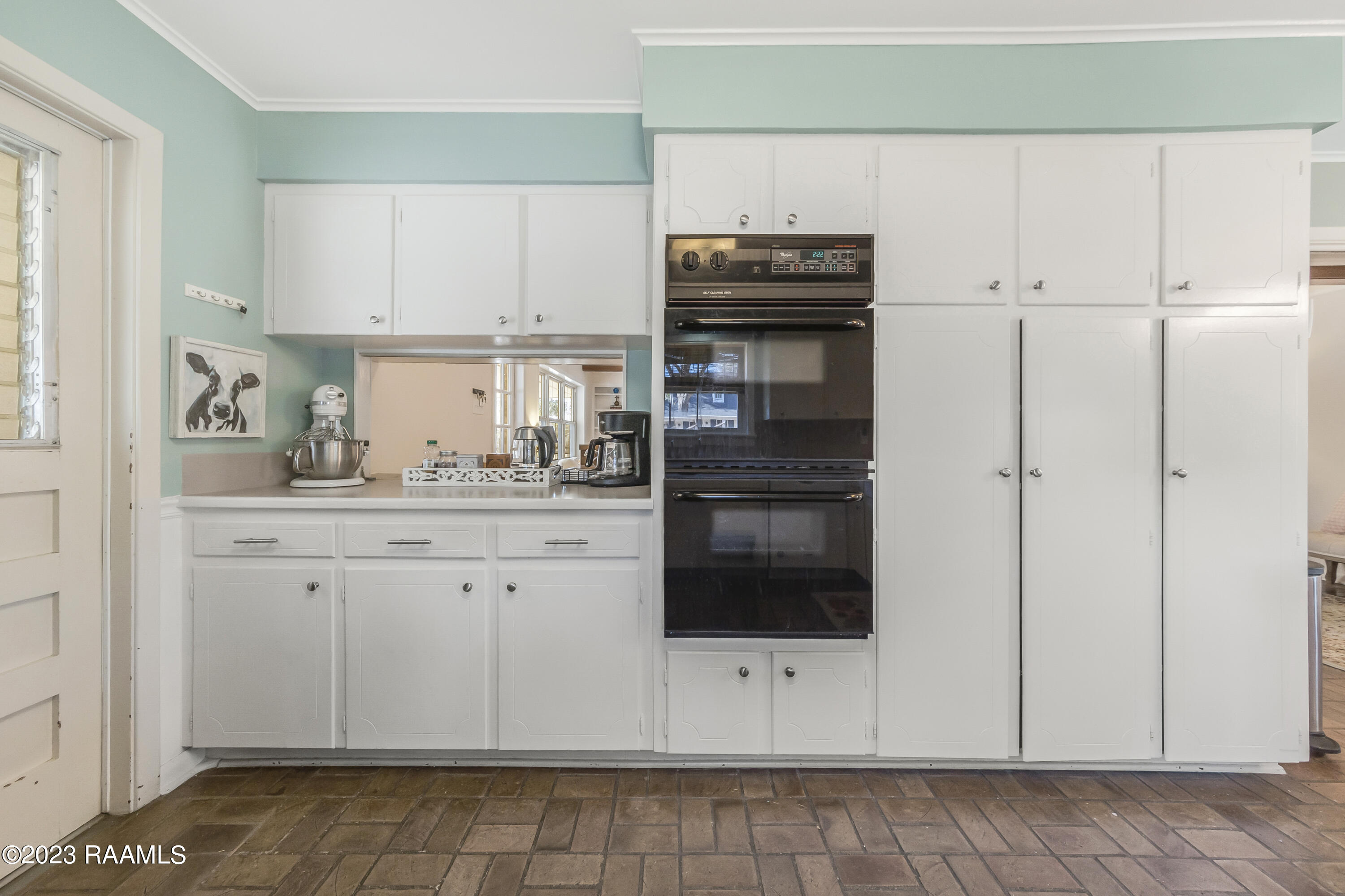 1006 Greenbriar Road Lafayette, LA 70503 - Photo 13 of 38 Kitchen