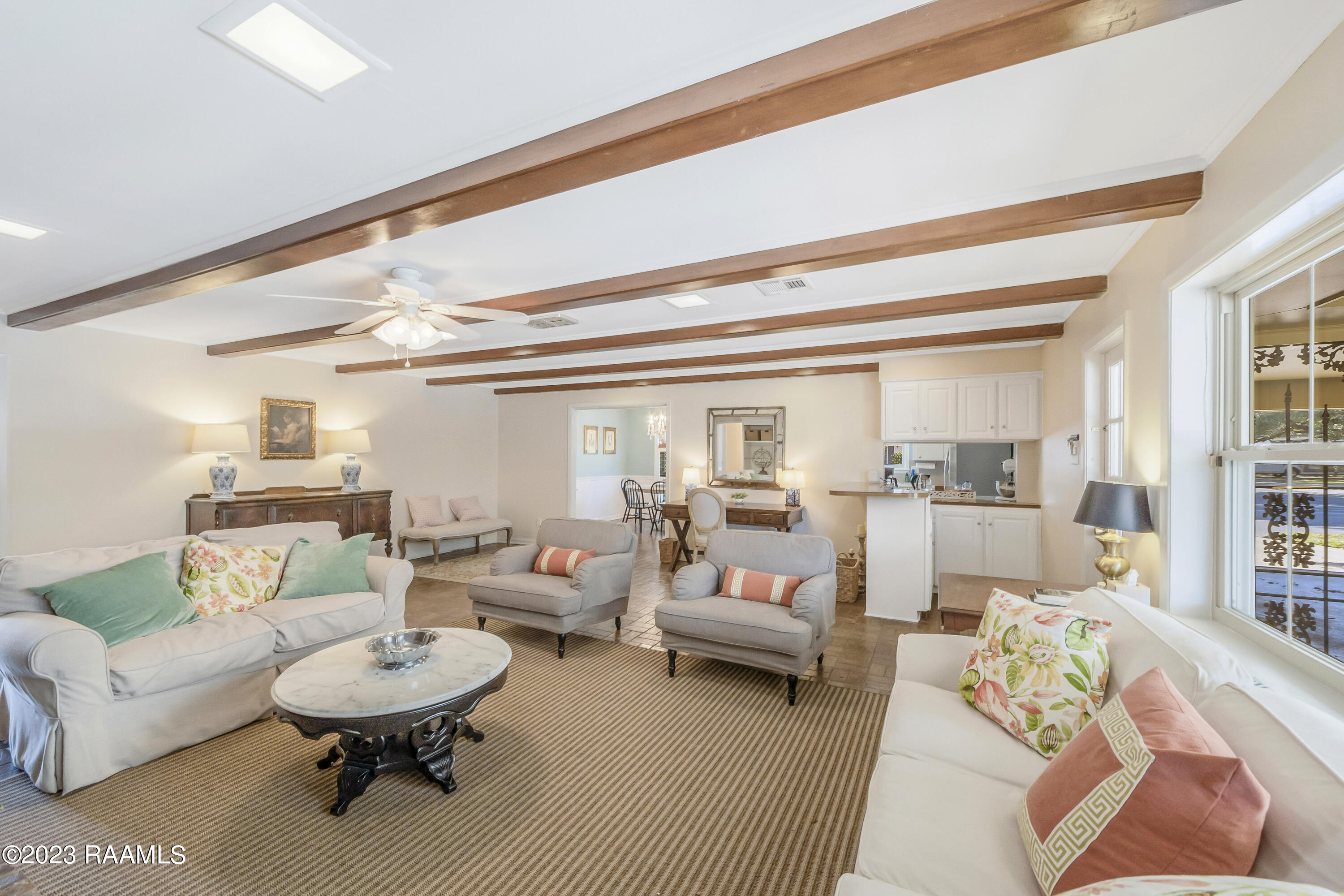 1006 Greenbriar Road Lafayette, LA 70503 - Photo 17 of 38 Spacious Living Area