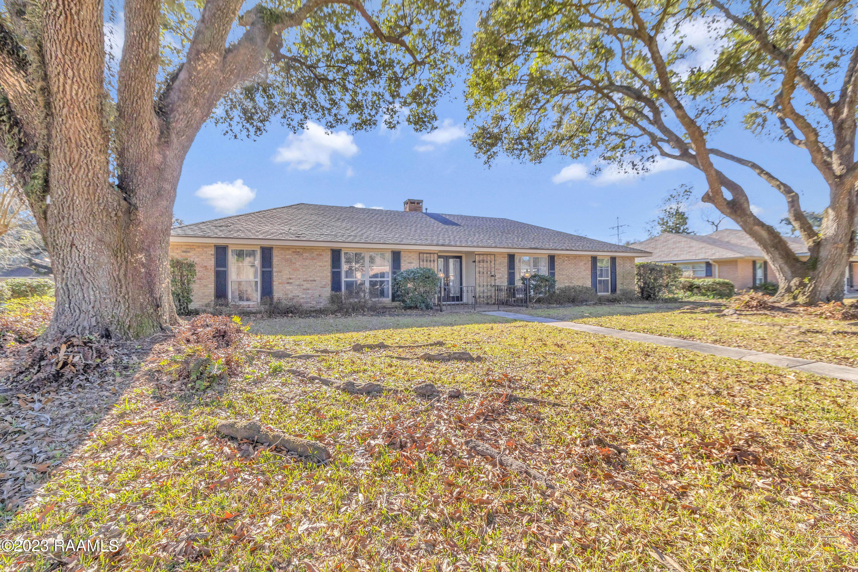 1006 Greenbriar Road Lafayette, LA 70503 - Photo 3 of 38 Front