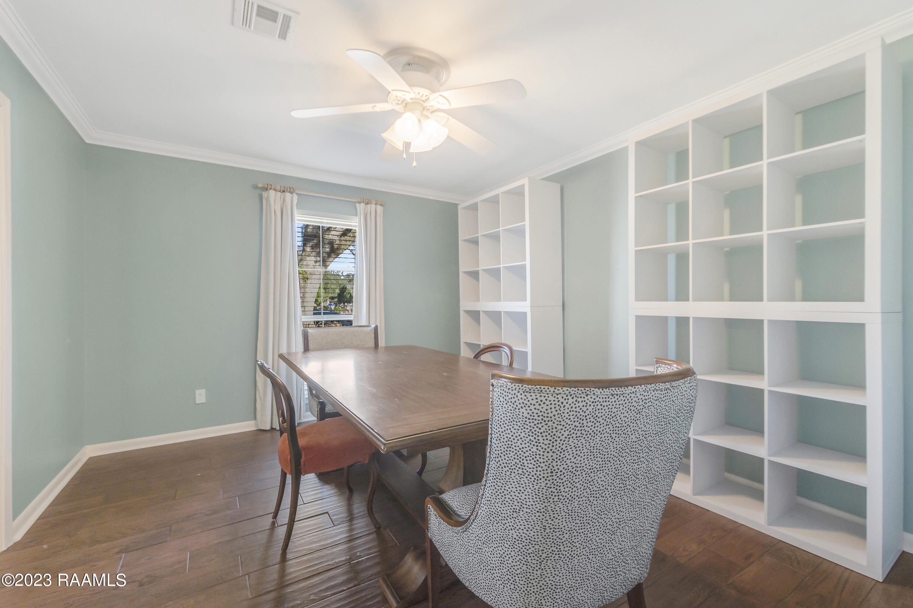 1006 Greenbriar Road Lafayette, LA 70503 - Photo 8 of 38 Formal Dining