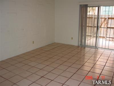 1337 East Fort Lowell Road, Unit D Tucson, AZ 85719 - Photo 2 of 7 Gallery Image 2