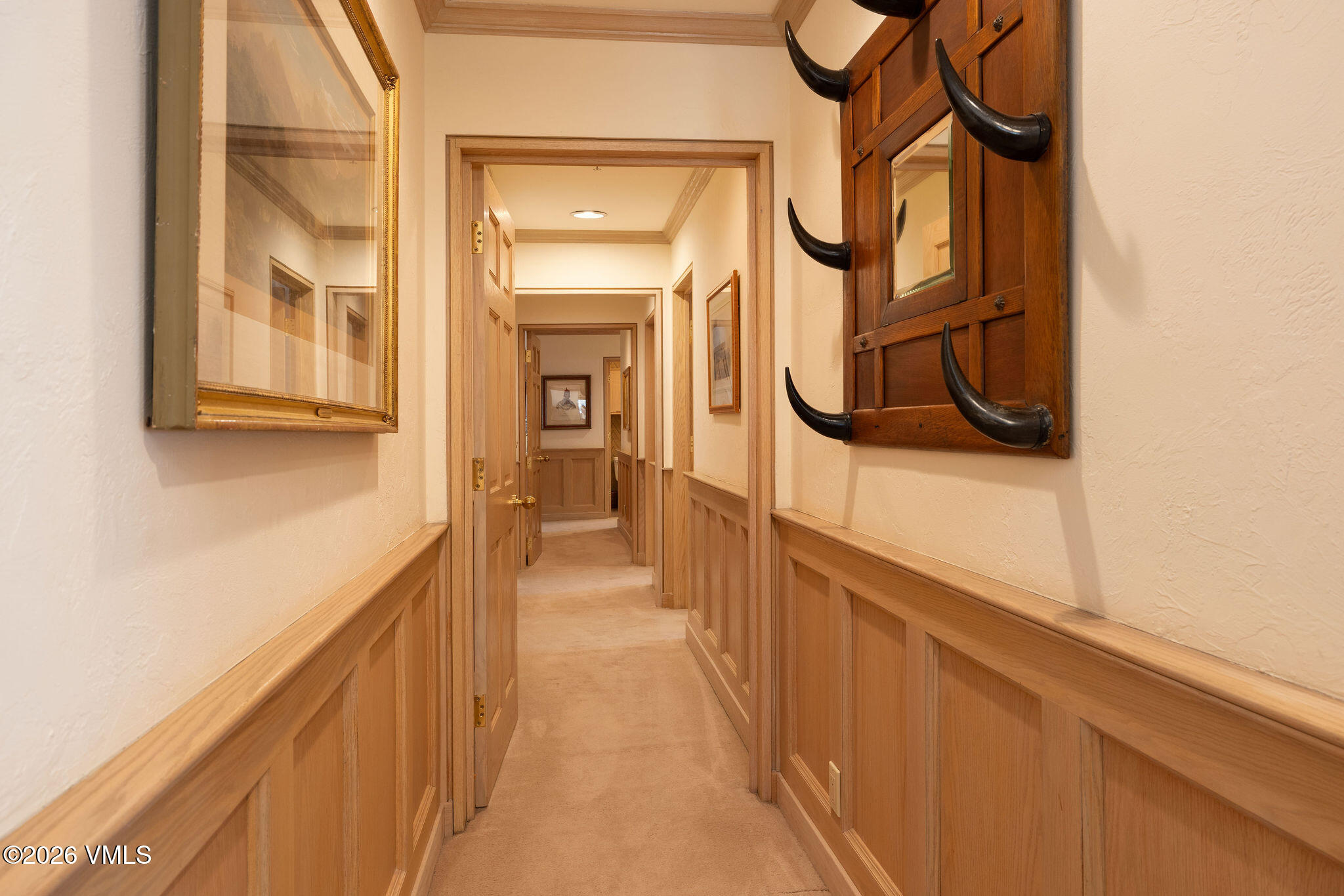 200 Vail Road, Unit 799 Vail, CO 81657 - Photo 12 of 32 2604_lodge_tower_799_interior_hall