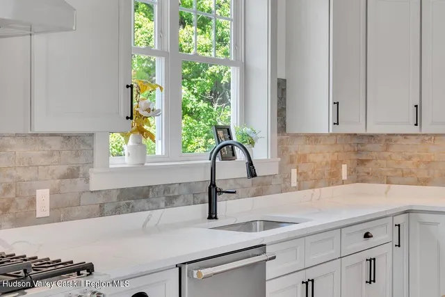 $1,999,999 | 5433 Highway 23, Windham, NY 12496