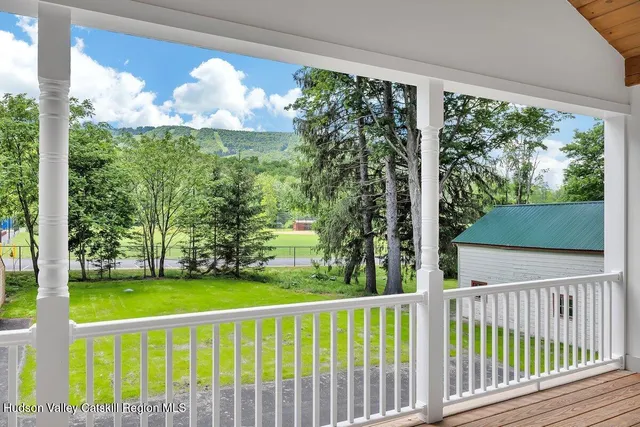 $1,999,999 | 5433 Highway 23, Windham, NY 12496