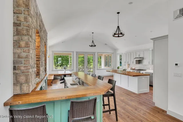 $1,999,999 | 5433 Highway 23, Windham, NY 12496