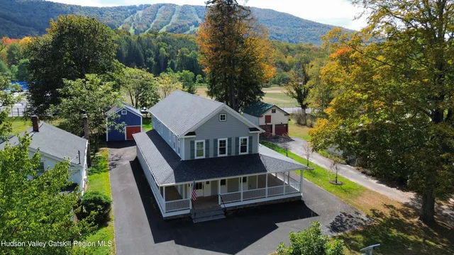 $1,999,999 | 5433 Highway 23, Windham, NY 12496