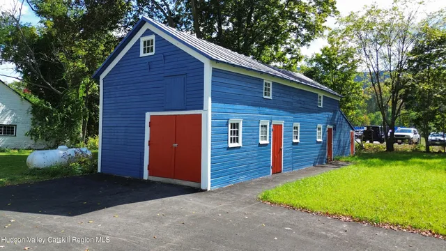 $1,999,999 | 5433 Highway 23, Windham, NY 12496