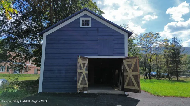 $1,999,999 | 5433 Highway 23, Windham, NY 12496