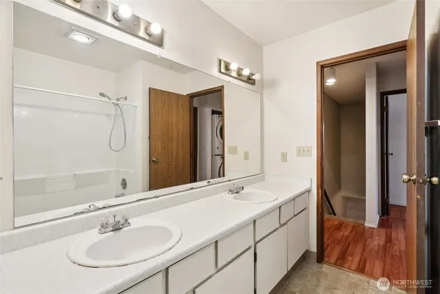 $275,000 | 8823 Holly Drive, Unit D203, Everett, WA 98208