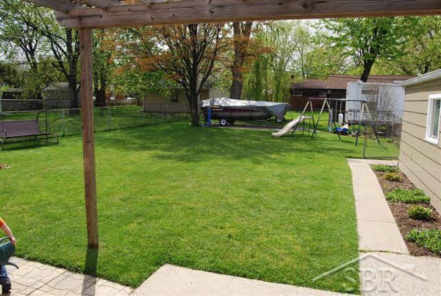 2425 Anderson Road Saginaw, MI 48603 - Photo 19 of 21 20096805-18.JPG