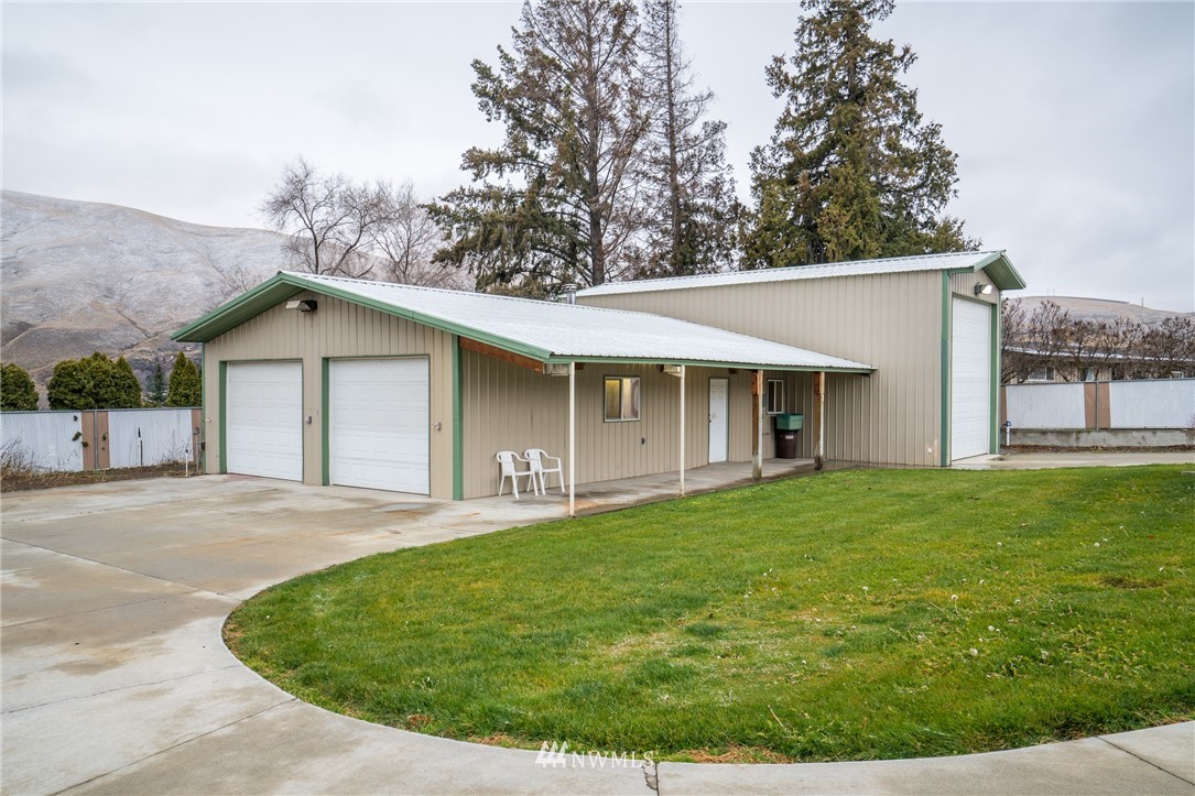 1563 Tybeau Road Wenatchee, WA 98801 - Photo 4 of 26 Gallery Image 4