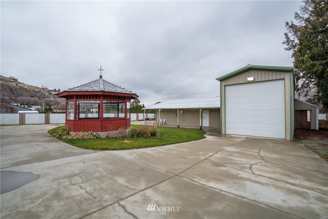 1563 Tybeau Road Wenatchee, WA 98801 - Photo 7 of 26 Gallery Image 7