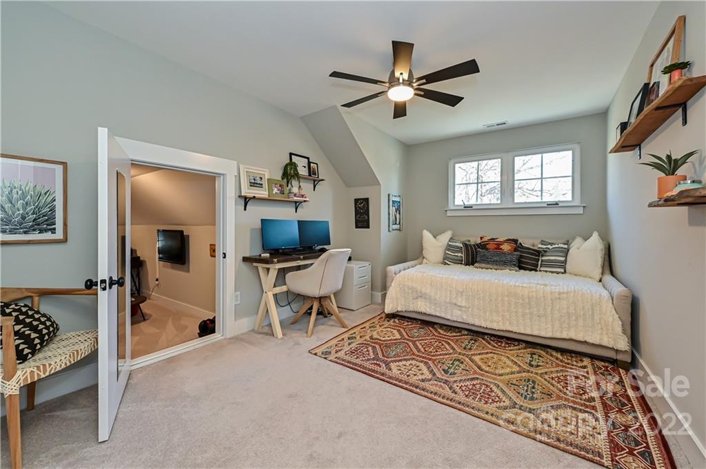4928 Valley Stream Road Charlotte, NC 28209 - Photo 32 of 47 Gallery Image 32