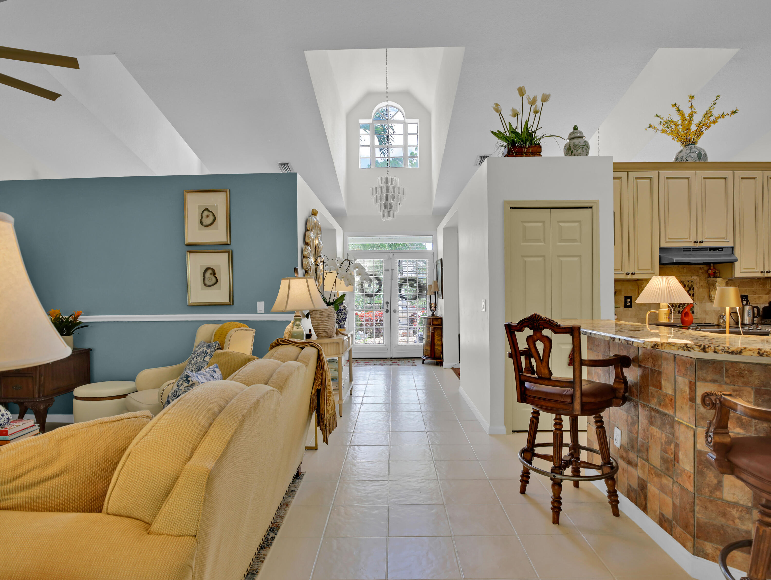 15049 85th Road North Loxahatchee, FL 33470 - Photo 30 of 53 Family Area