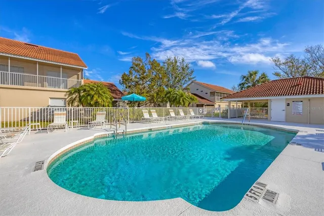 $283,500 | 7133 Cedar Hollow Circle, Unit 22102, Bradenton, FL 34203