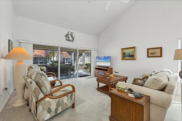 $265,000 | 7133 Cedar Hollow Circle, Unit 22102, Bradenton, FL 34203