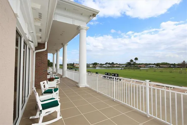 $265,000 | 7133 Cedar Hollow Circle, Unit 22102, Bradenton, FL 34203