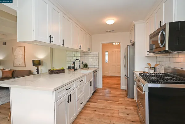 $1,158,000 | 385 Maureen Lane, Pleasant Hill, CA 94523