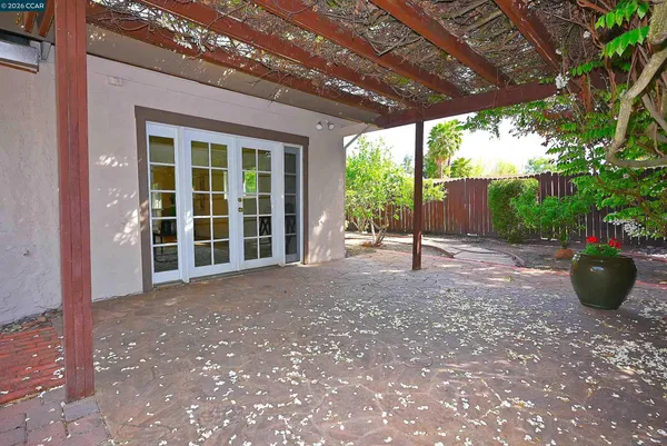 $1,158,000 | 385 Maureen Lane, Pleasant Hill, CA 94523