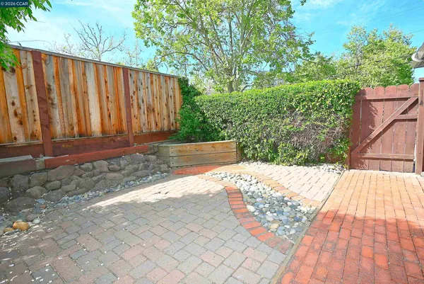 $1,158,000 | 385 Maureen Lane, Pleasant Hill, CA 94523