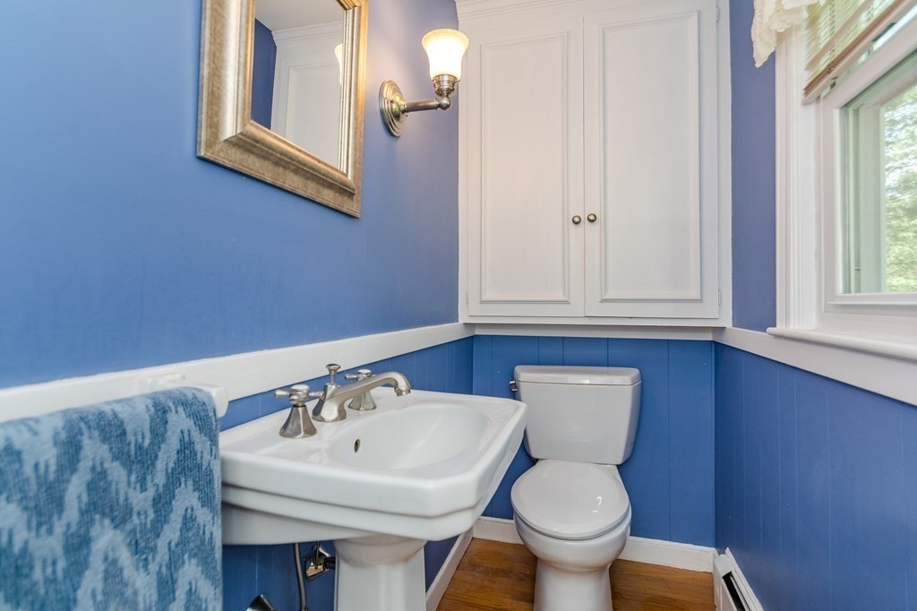 26 Edgemere Road Lynnfield, MA 01940 - Photo 14 of 38 Gallery Image 14