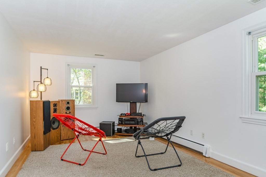 26 Edgemere Road Lynnfield, MA 01940 - Photo 23 of 38 Gallery Image 23