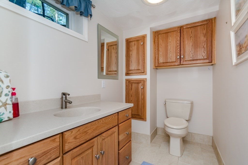 26 Edgemere Road Lynnfield, MA 01940 - Photo 32 of 38 Gallery Image 32