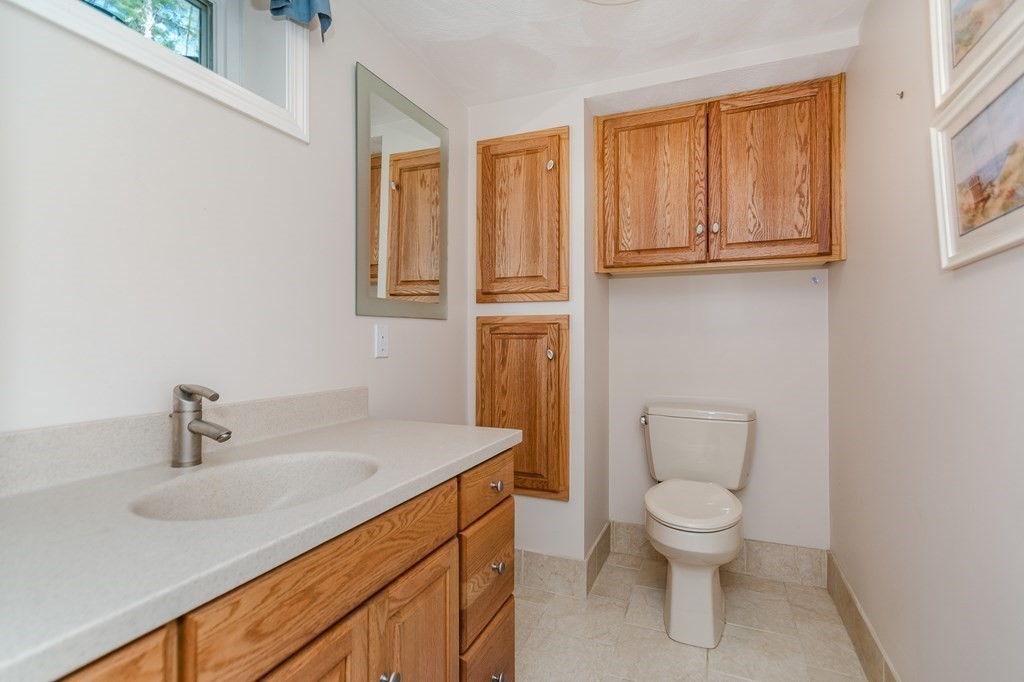 26 Edgemere Road Lynnfield, MA 01940 - Photo 33 of 38 Gallery Image 33