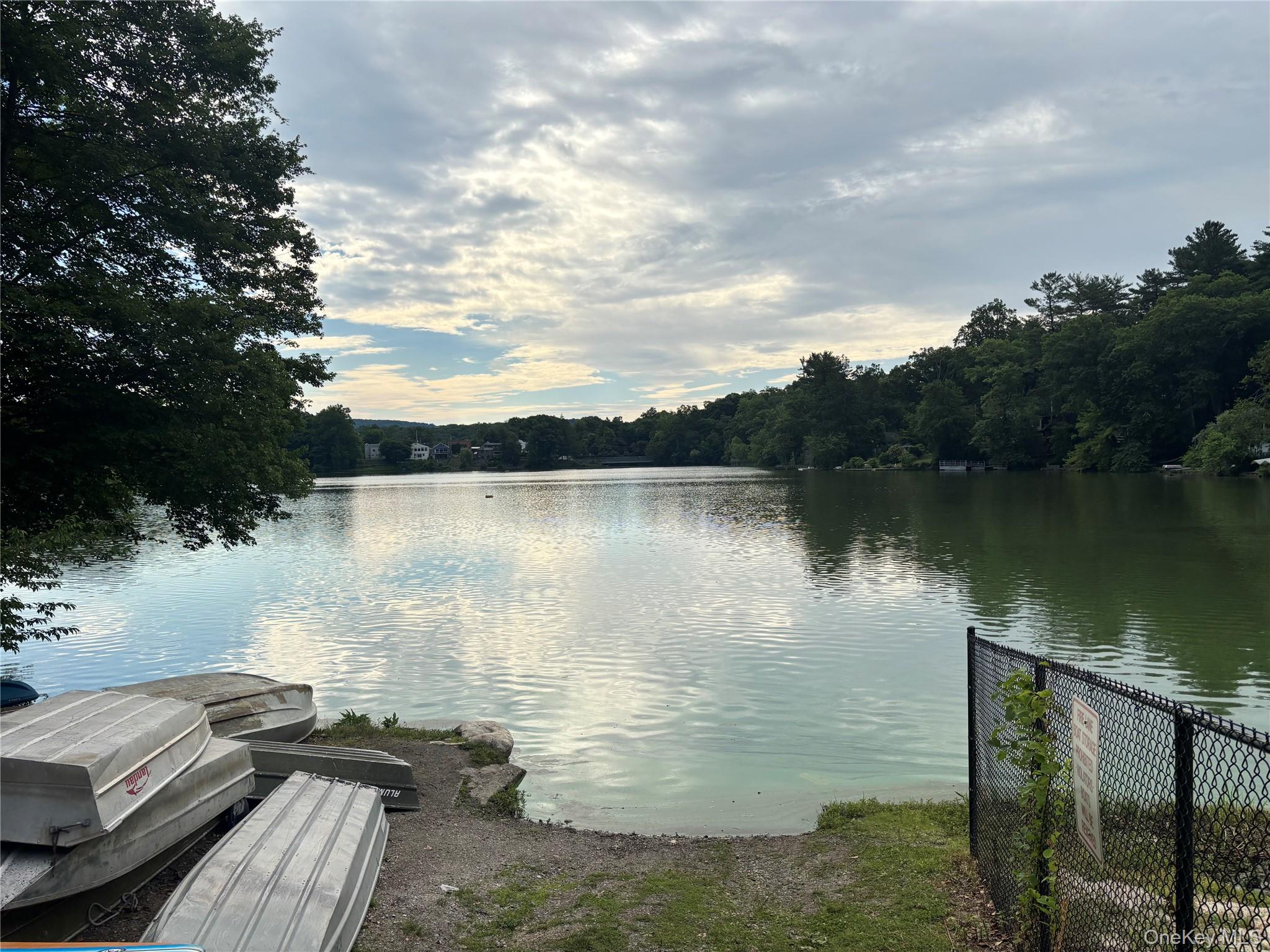 214 Walnut Road Lake Peekskill, NY 10537 - Photo 10 of 11