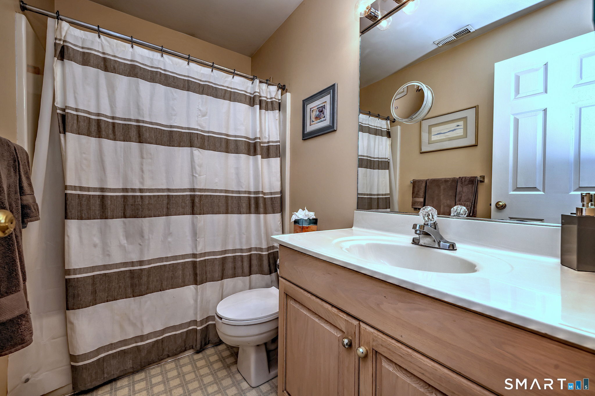 39 Lookout Hill Road Milford, CT 06461 - Photo 29 of 40