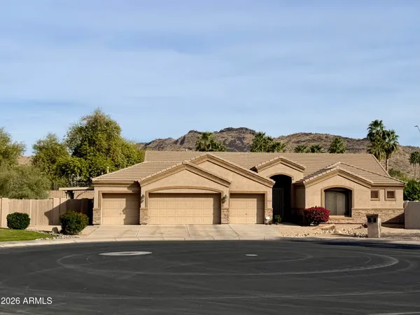 $769,000 | 4644 West Villa Linda Drive, Glendale, AZ 85310