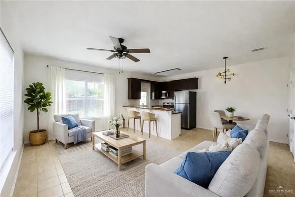 $1,320 | 2702 Phoenix Street, Edinburg, TX 78541