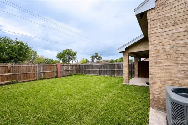 $1,320 | 2702 Phoenix Street, Edinburg, TX 78541