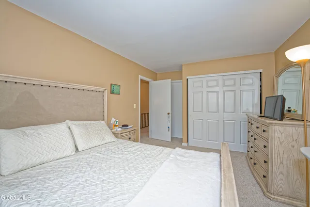 $270,000 | 11 Fox Hollow Square, Cohoes, NY 12047