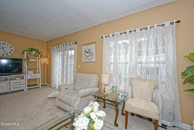 $270,000 | 11 Fox Hollow Square, Cohoes, NY 12047