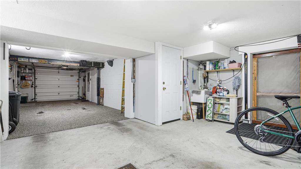 32 Herbst Road Coraopolis, PA 15108 - Photo 39 of 44 2 car tandem garage