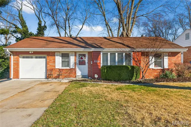 $270,000 | 2018 West Adams Street, St. Charles, MO 63301