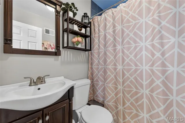 $270,000 | 2018 West Adams Street, St. Charles, MO 63301