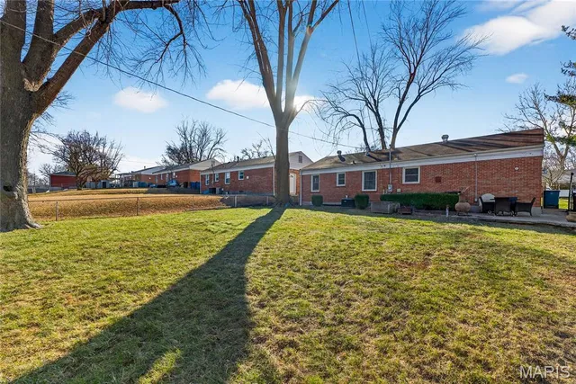 $270,000 | 2018 West Adams Street, St. Charles, MO 63301