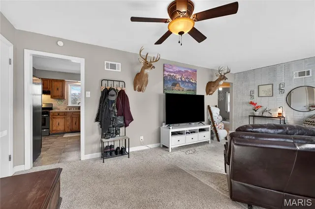 $270,000 | 2018 West Adams Street, St. Charles, MO 63301