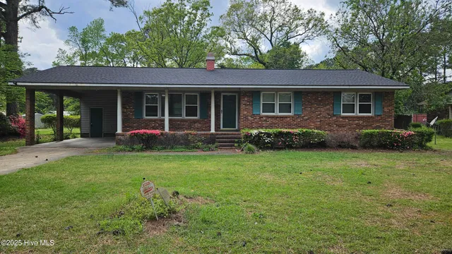 $174,000 | 809 North Broad Street, Roseboro, NC 28382