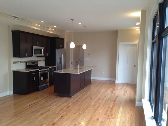 $599,000 | 191 Main Street, Unit 2A, Gloucester, MA 01930