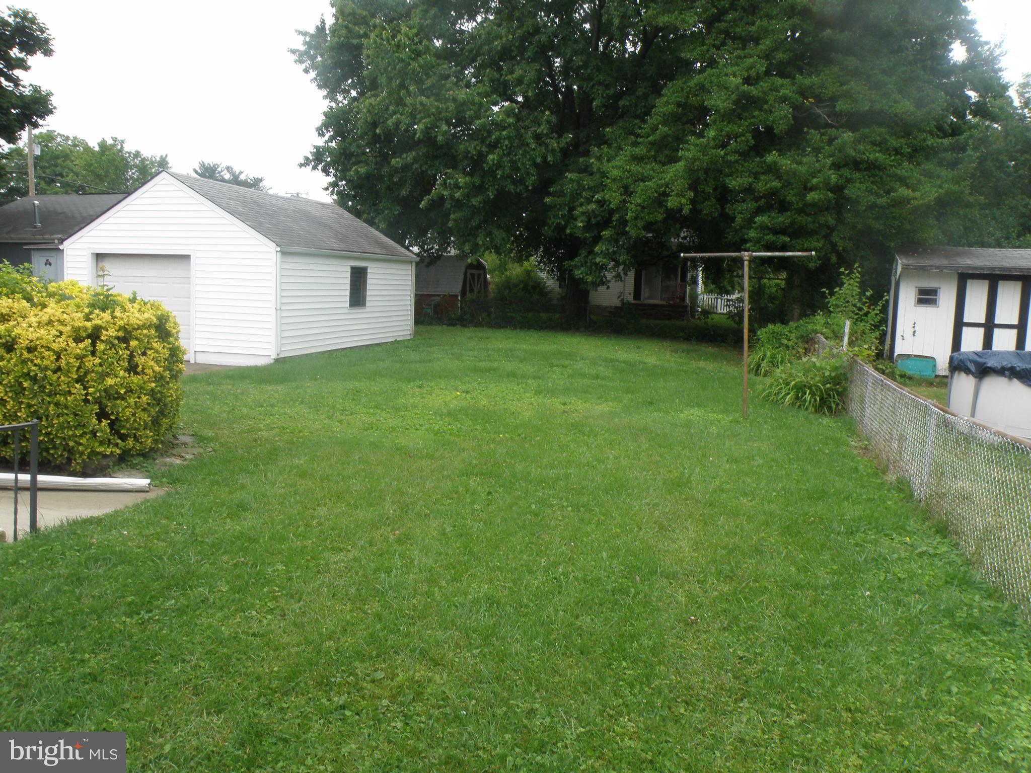 904 Martin Road Baltimore, MD 21221 - Photo 20 of 20 Rear Yard