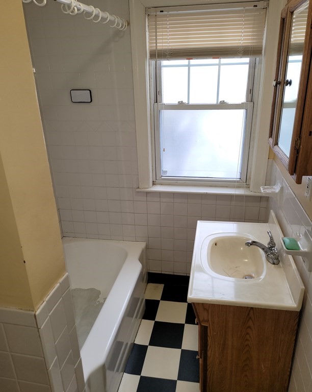 5 Oran Road Framingham, MA 01702 - Photo 14 of 42 Gallery Image 14