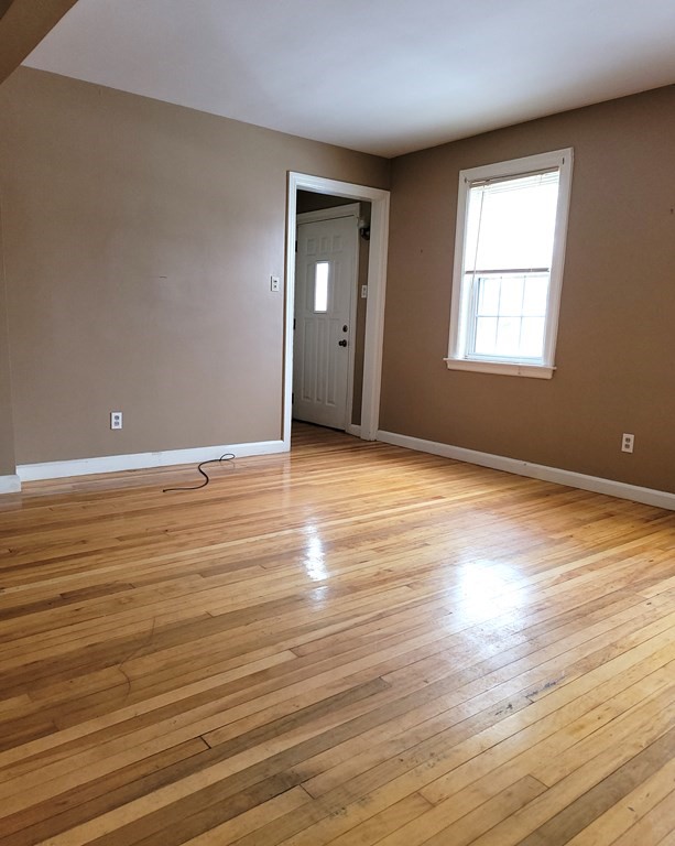5 Oran Road Framingham, MA 01702 - Photo 5 of 42 Gallery Image 5