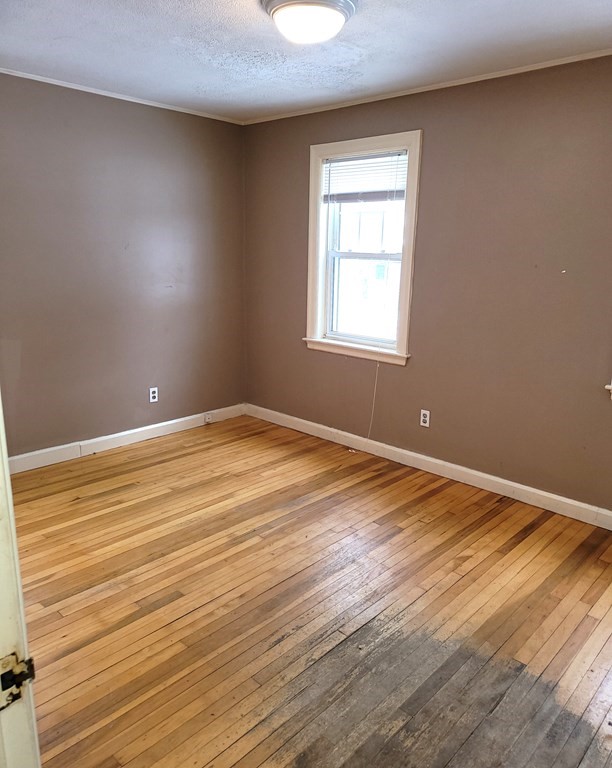 5 Oran Road Framingham, MA 01702 - Photo 9 of 42 Gallery Image 9