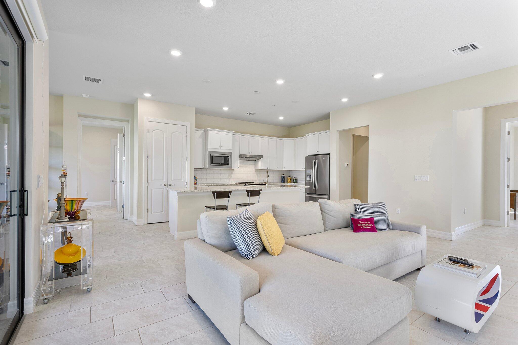 21908 Canadensis Circle, Unit 101 Boca Raton, FL 33428 - Photo 12 of 40 28-web-or-mls-0E2A7828